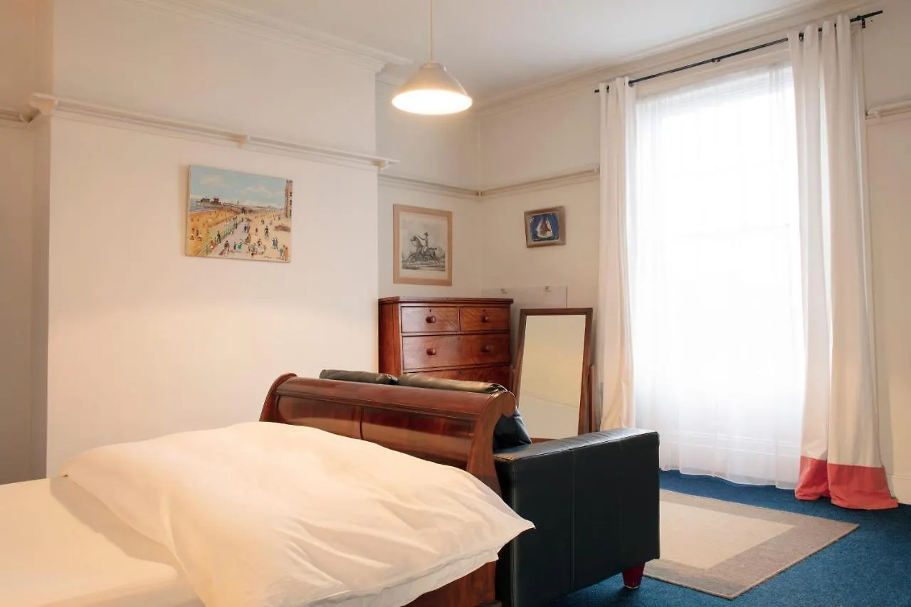 Square Tree House Hotel Liverpool Bed & Breakfast