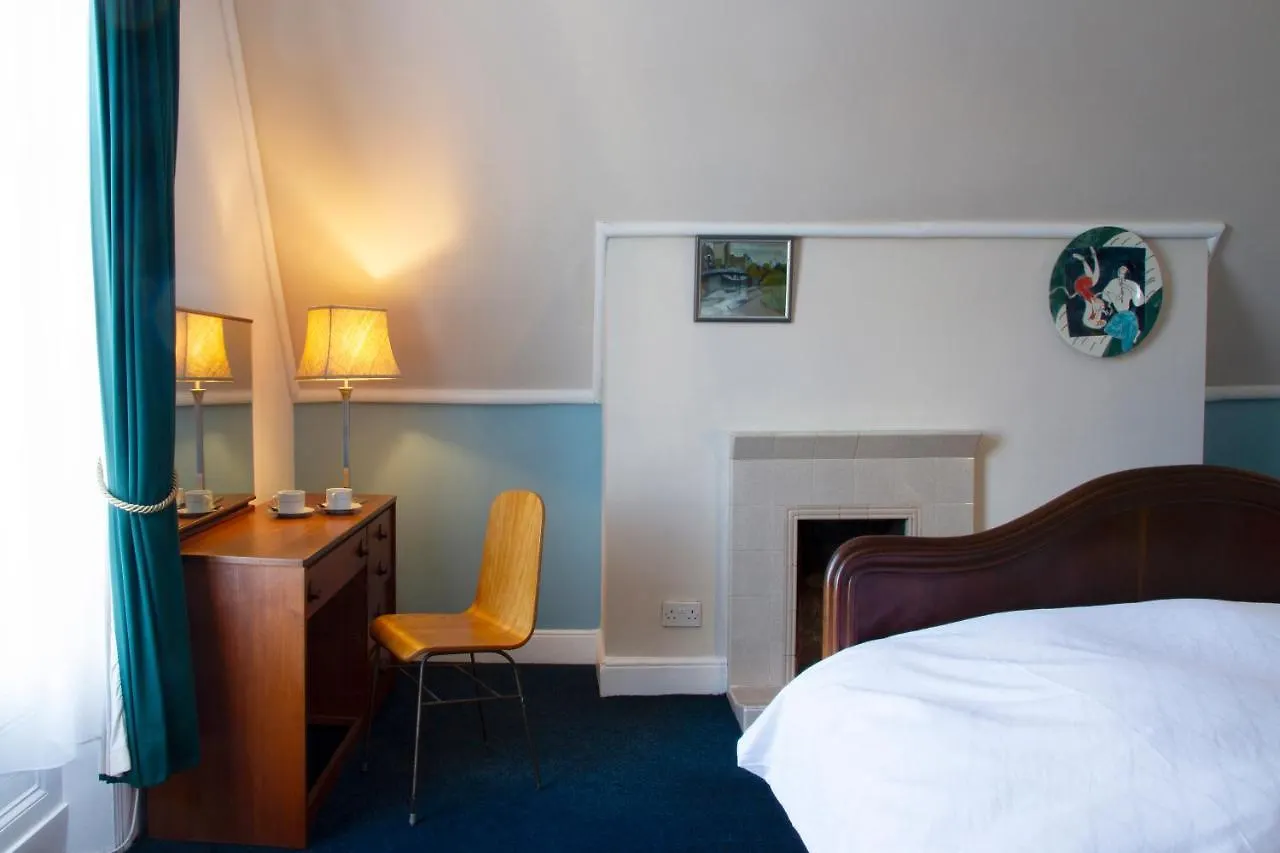 Square Tree House Hotel Liverpool